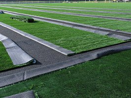 Neubau eines Kunstrasen-Sportplatz auf der Mettnau Herbst/Winter 2006