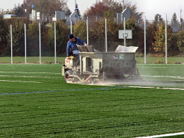 Neubau eines Kunstrasen-Sportplatz auf der Mettnau Herbst/Winter 2006